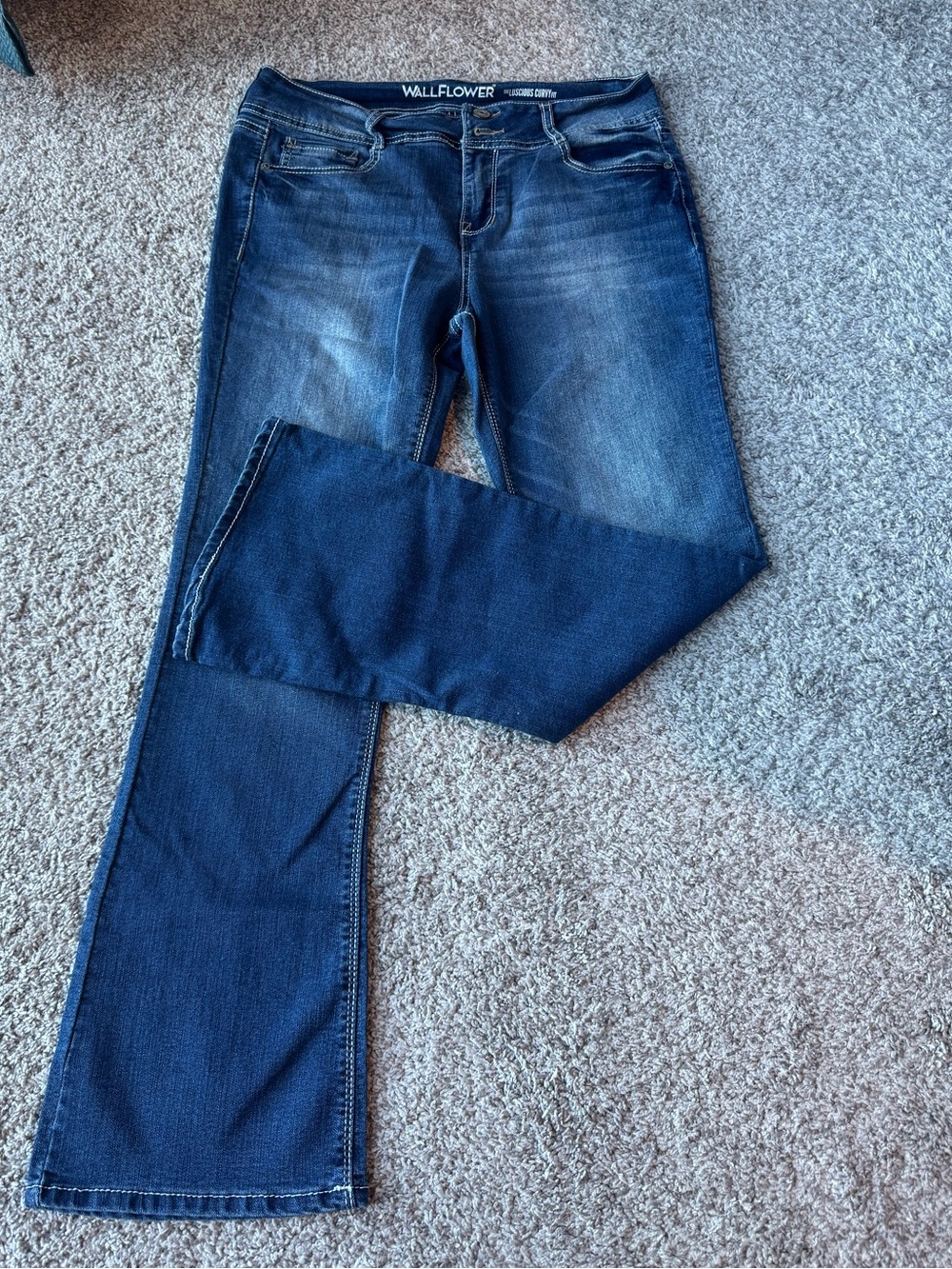 Wallflower Women’s Slim Bootcut Jeans - Dark Blue. Size 13